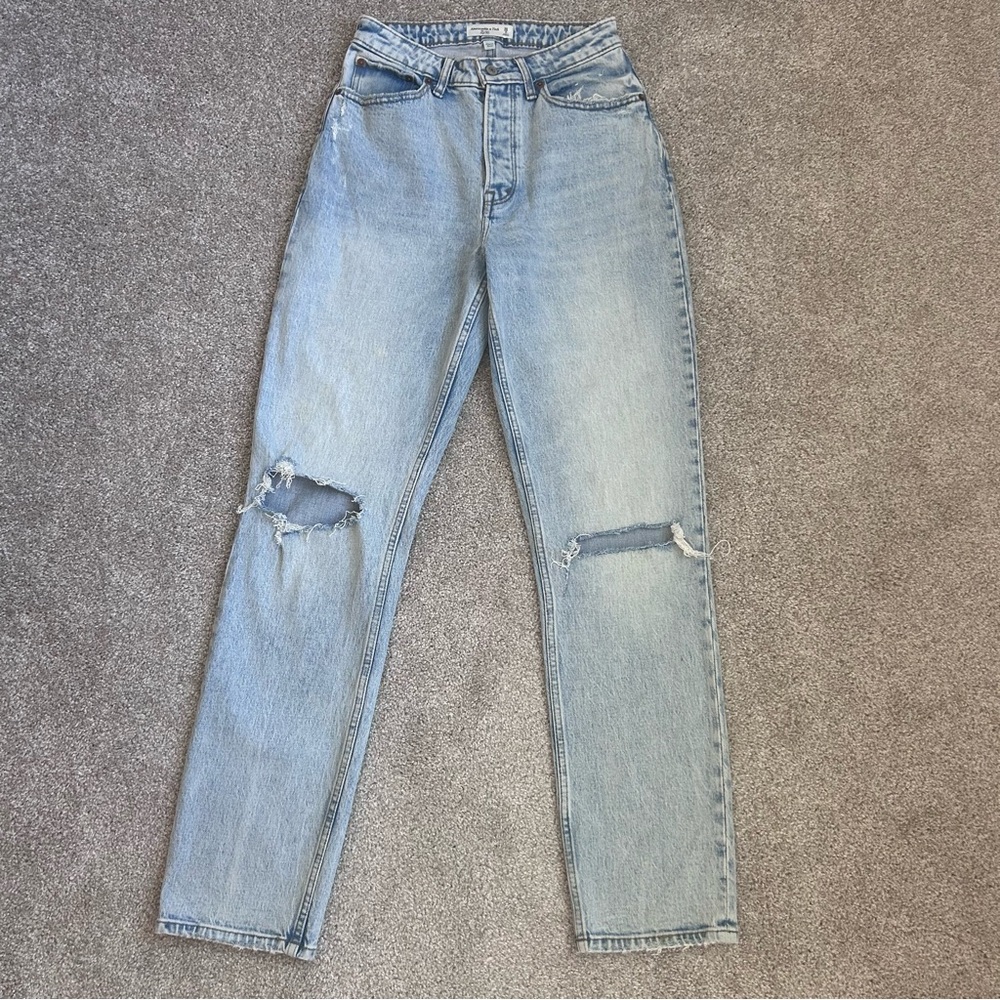 NWT Abercrombie & Fitch Curve Love The Dad High Rise Distressed Jeans 26/2L